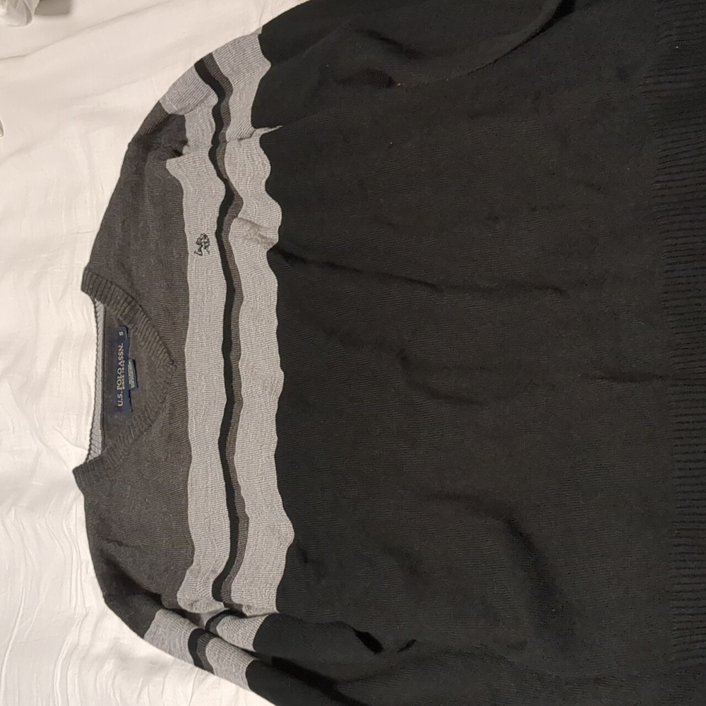 V neck polo